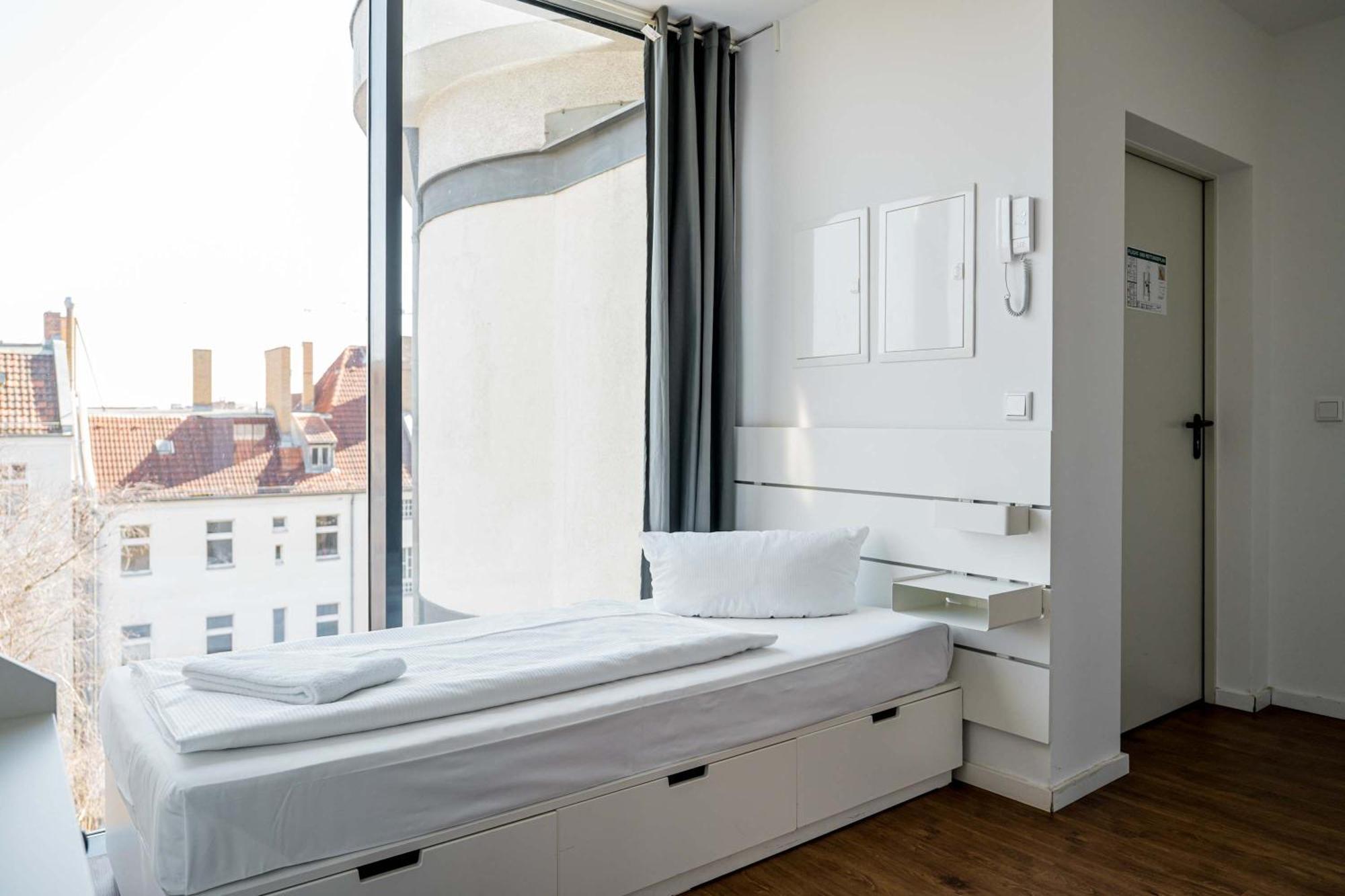 Appartamento Fantastic Loft With Balcony Berlino Esterno foto